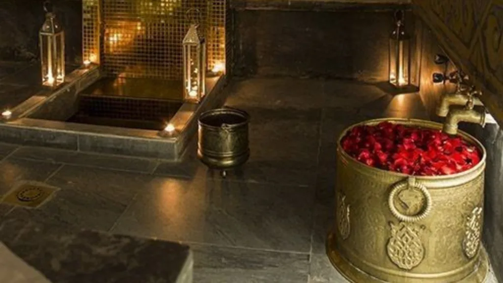 The Etiquette: Do’s and Don’ts Inside a Historical Hamam